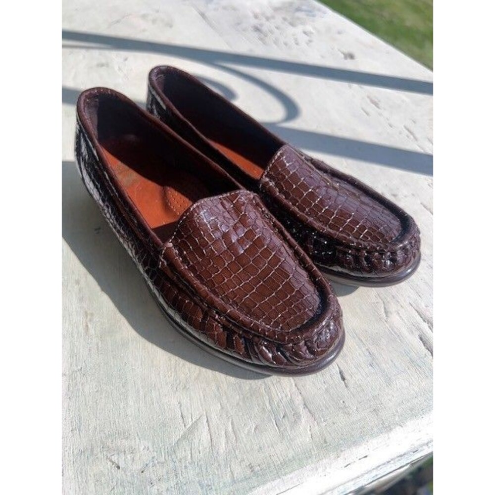 SAS Simplify Brown Crocodile Patent Leather Loafers Size Wm’s Sz 5.5M EXCLT